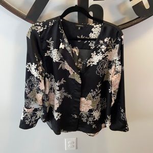Dynamite blouse. Size large